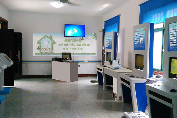 ����С��